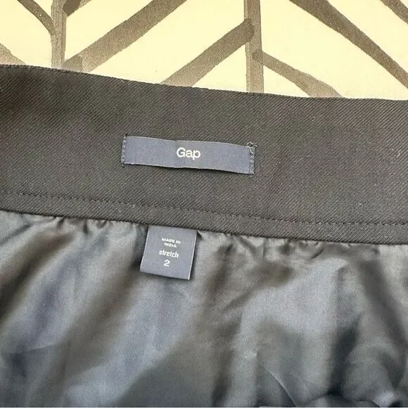 Gap Size 2 Front Ruffled Black Skirt - Picture 4 of 4